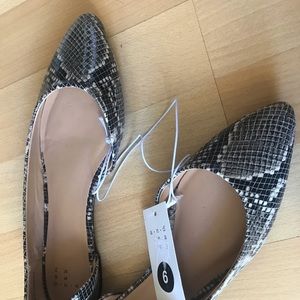 Snake skin flats